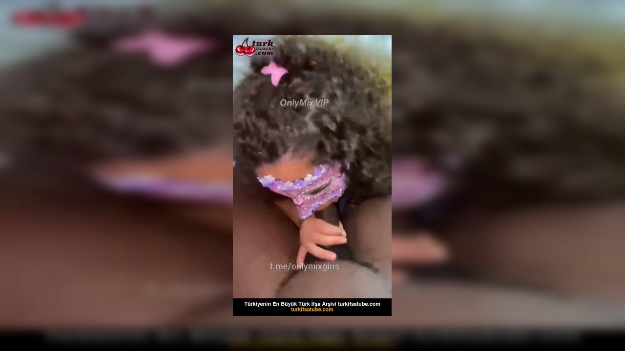 Zenci Porno Bal Kaymak siyahi yarrağı ağzına aldı - Video İzle