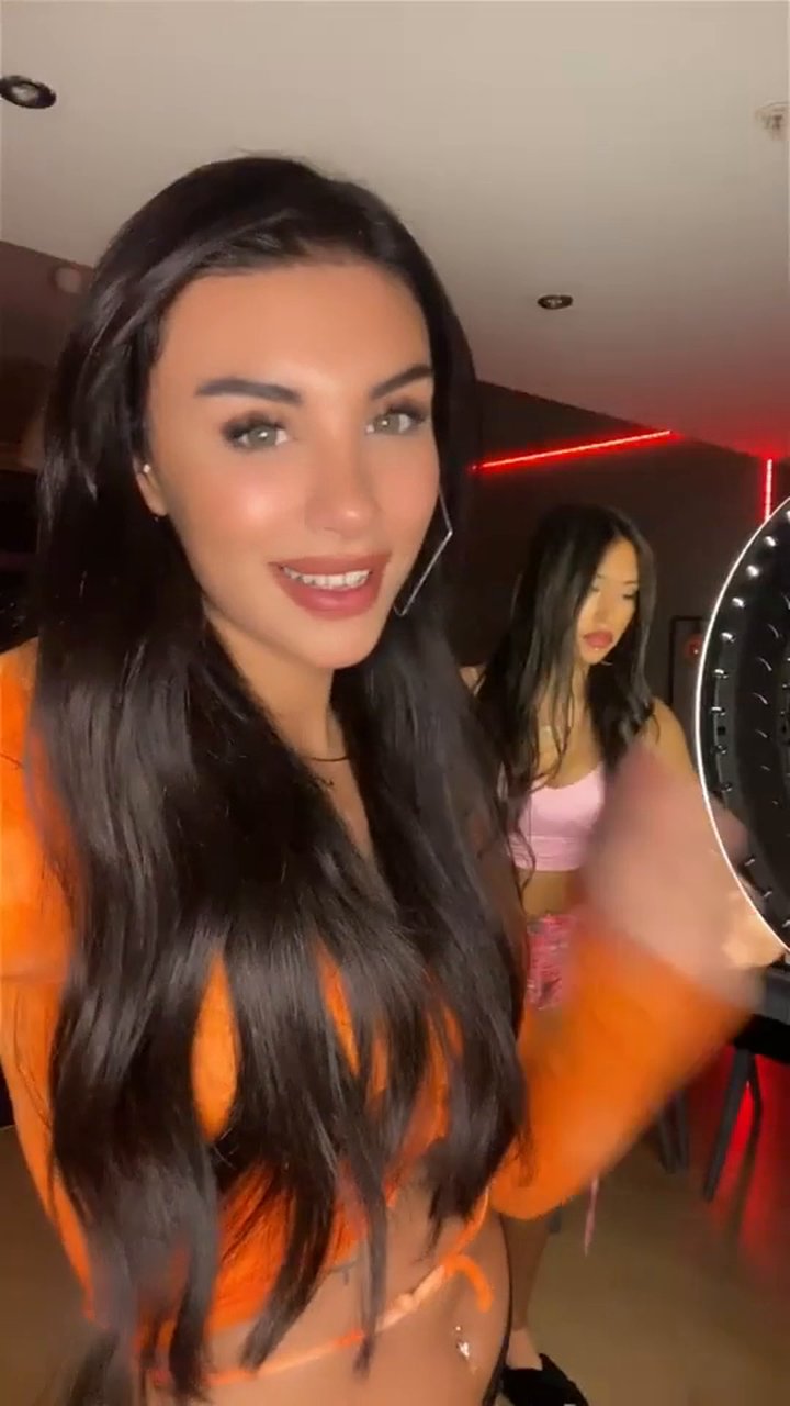 Hazelnut Superlive ve bigo içerikleri part 50 - Video İzle