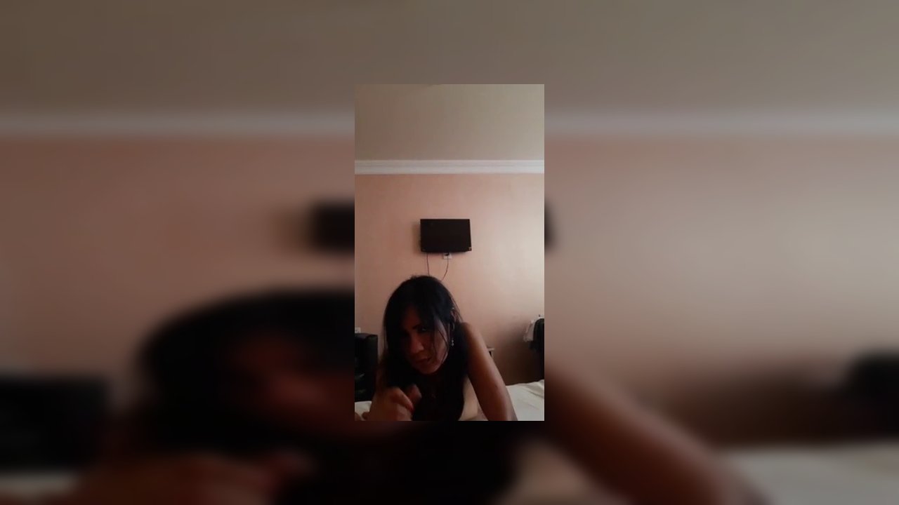 Hatunu Otele Atmış