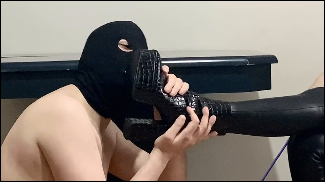 Slave training clip - Video İzle