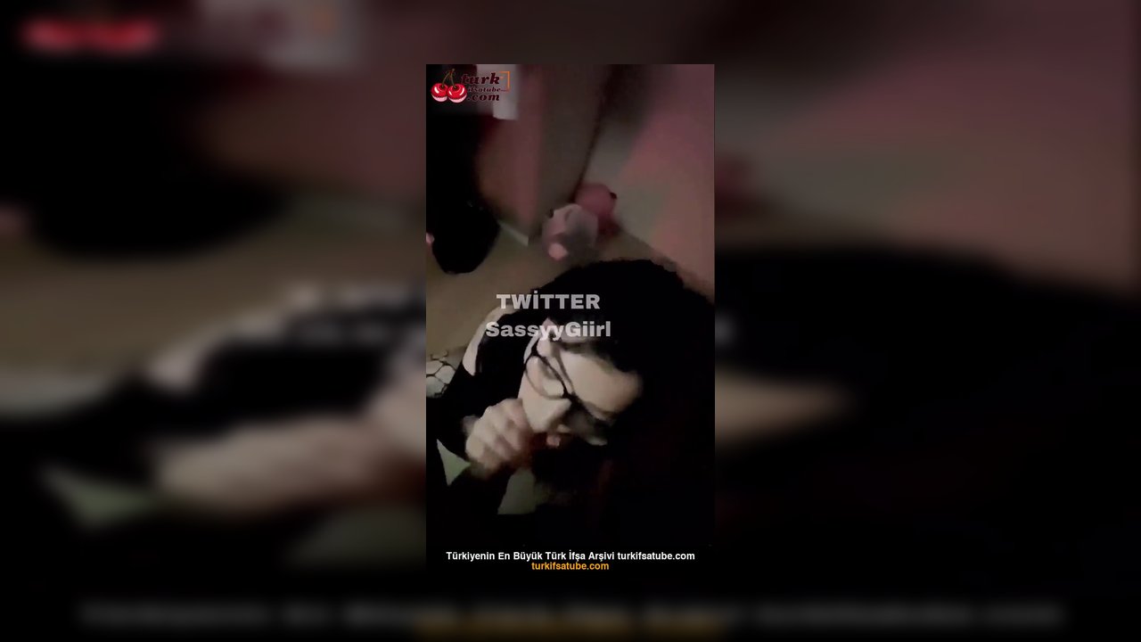 Uzun sakso videosu Minyonqueen Neşe Mert - Video İzle.mp4