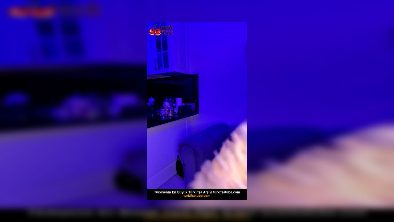 Burcu Yıldız ifşa HD Kudurukluğu üstünde - Video İzle