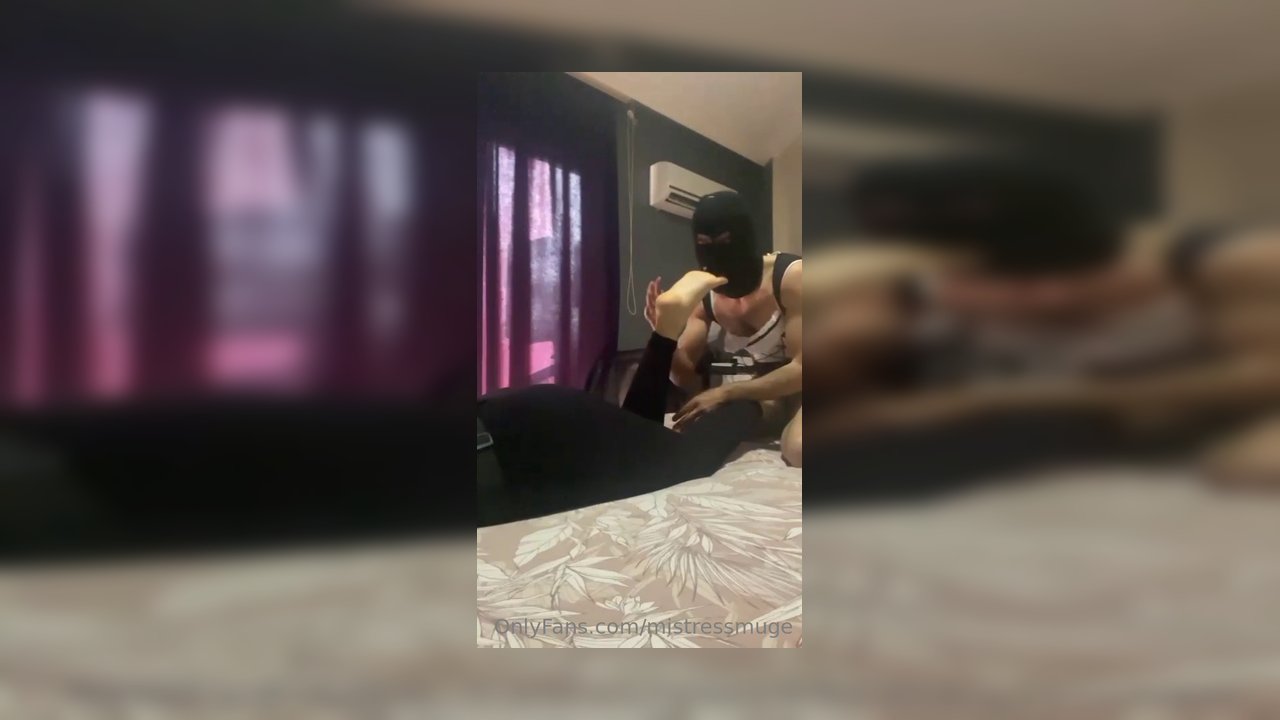 Worship my foot Nd lick them clean - Video İzle