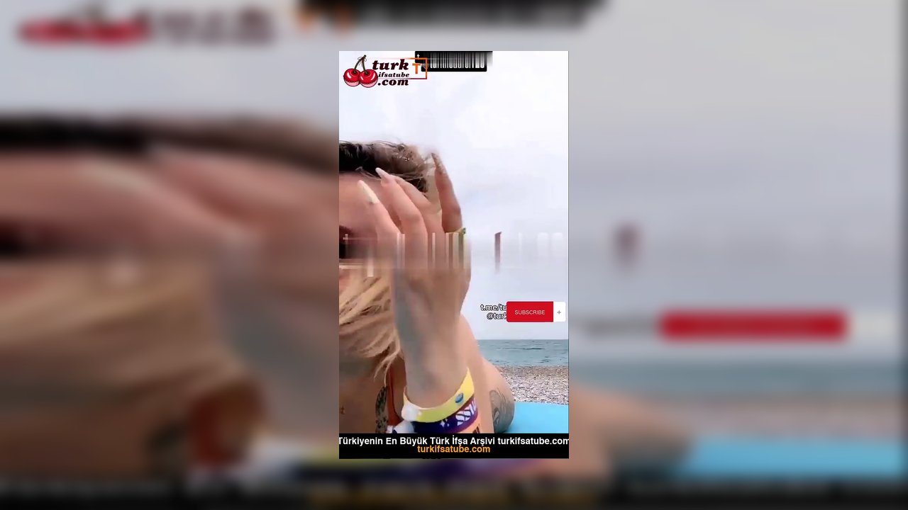 Naz Elbir ifşa plajda - Video İzle