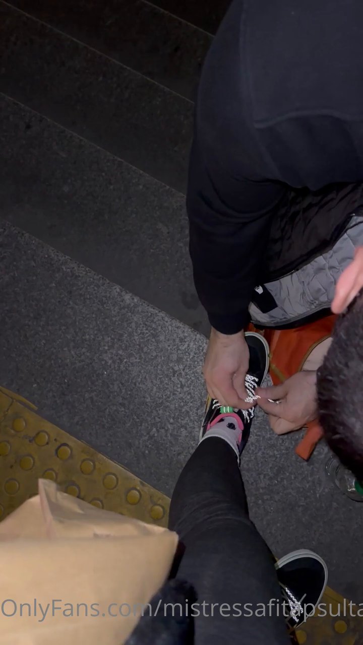 Some of my daily life routine wiz my own slave - Video İzle