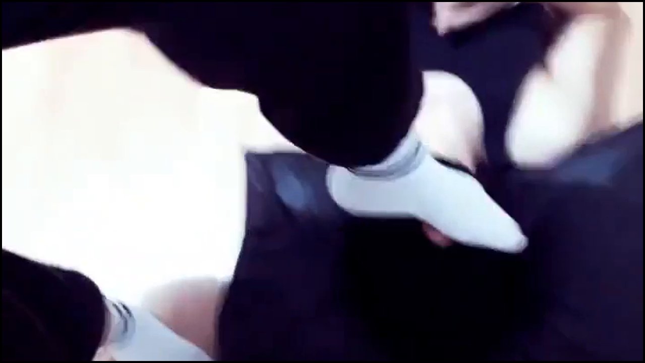 Ayağımın altında ezilen böcek kölem - Video İzle.mp4