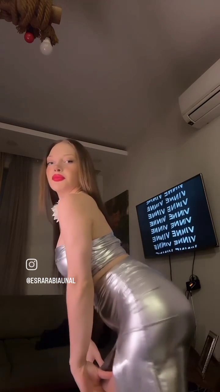 Esra Rabia Ünal 11.08.2025 instagram abonelik ifşa videoları 35 - Video İzle