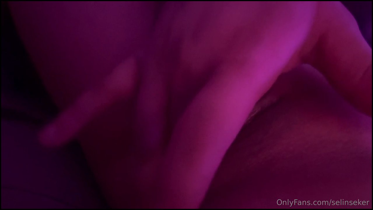 Selin Şeker onlyfans ifşa içerikleri part 6 - Video İzle.mp4