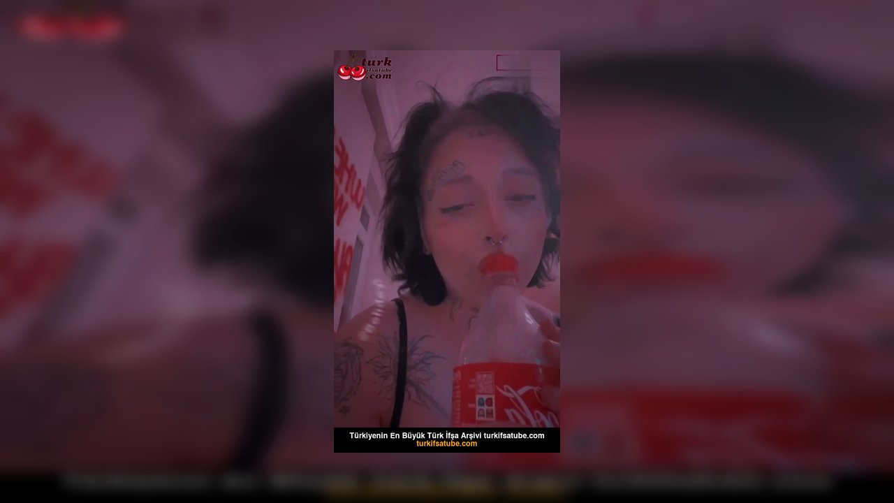 Misa Misu ifşa 1lt kola şişesine sakso çekti - Video İzle