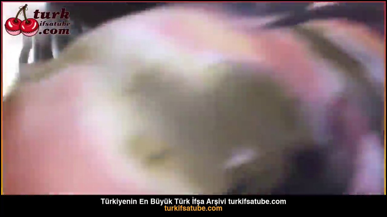 Tülbentliye ormanda sakso çektirip sikiyor - Video İzle