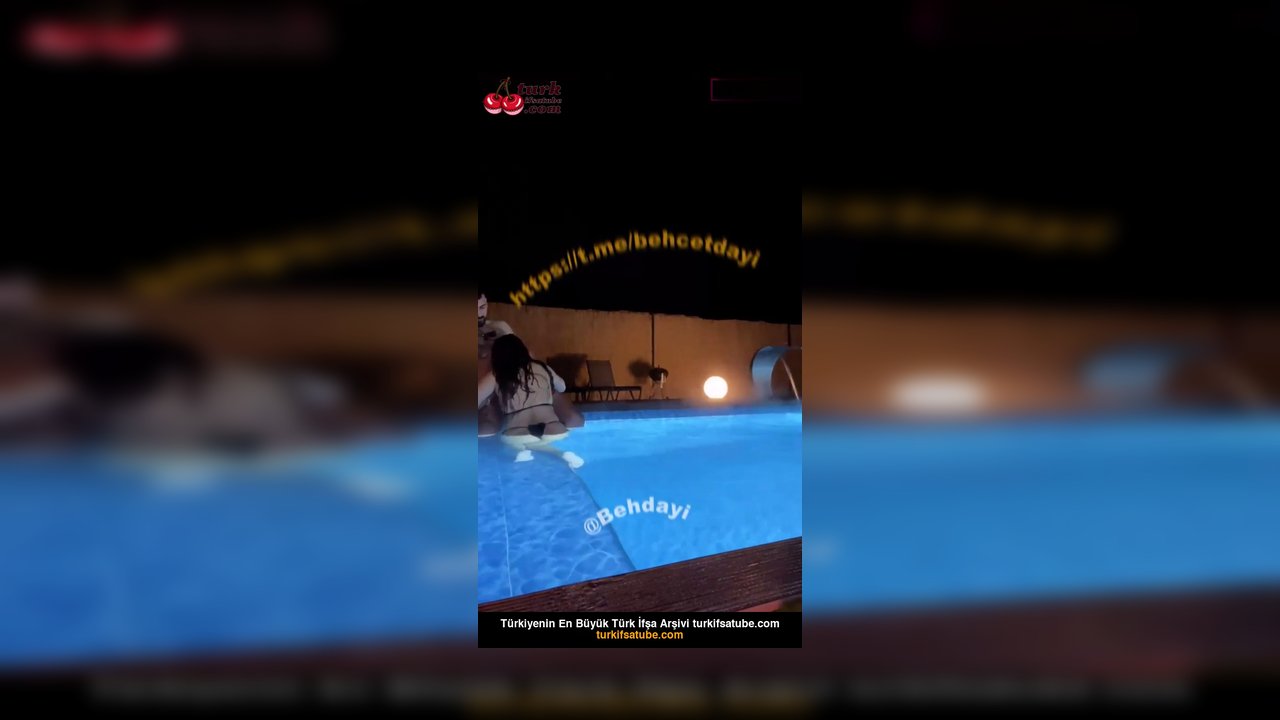 Tango Doa ifşa Akşam havuzda partnerine sakso çekti - Video İzle