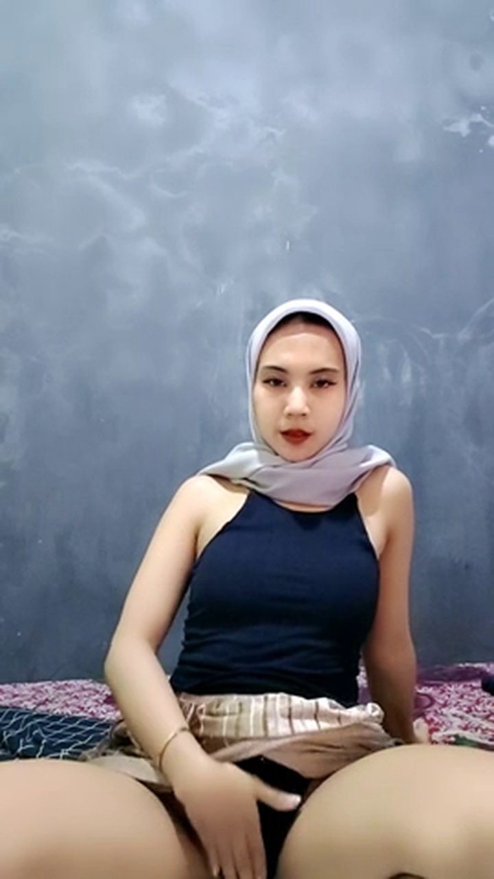 AkR1f7iU1h-f3veATLZvg.mp4