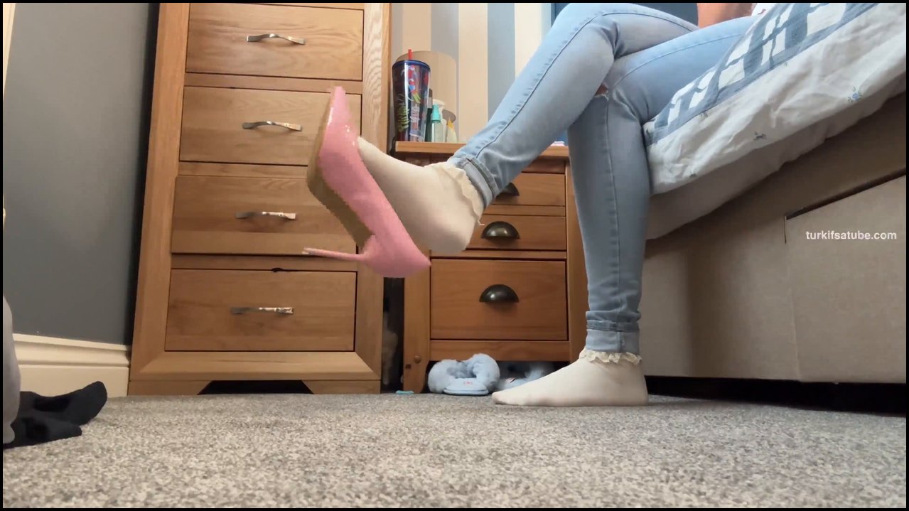 Hannah (It’s Hannah) Patreon ifşa Temizlik video Part 33