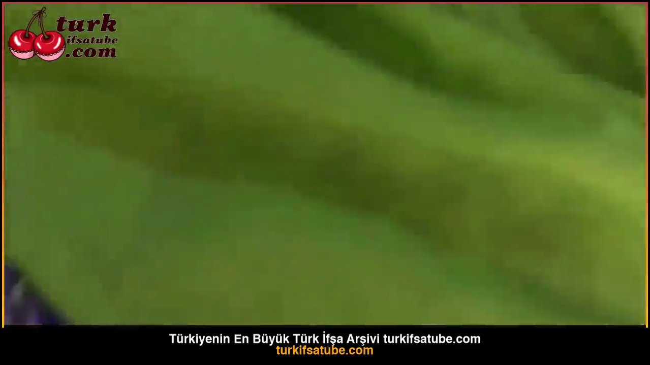 Kocasının sikinin yanında balta sapı olan yarrağı alamıyor - Video İzle