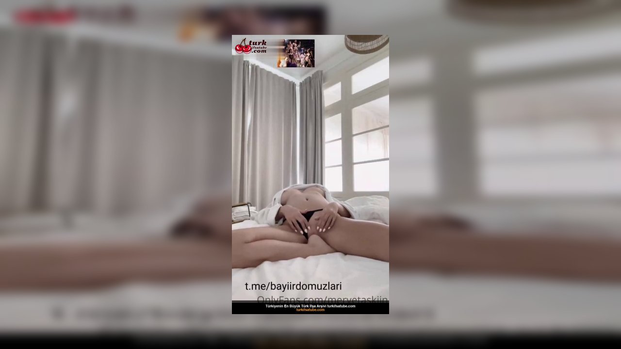 Merve Taşkın ifşa yeni Amcığa topuk - Video İzle