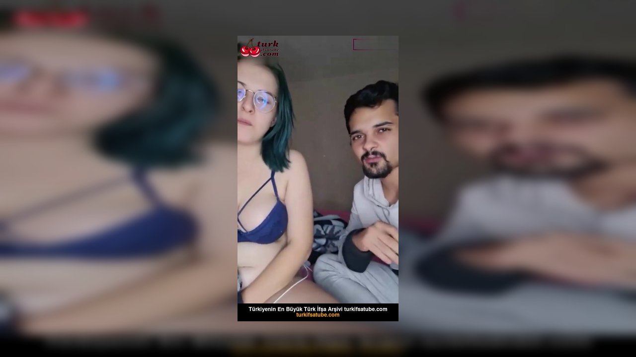 Tango Afrodit ifşa Yeşil saçlı balık etli kız - Video İzle