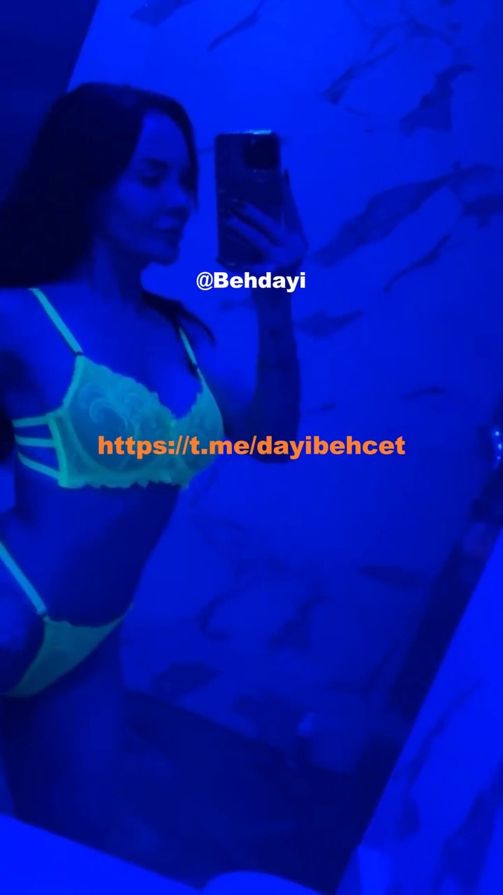 Melek Özçağan OF ve instagram ifşa videoları part 2 - Video İzle