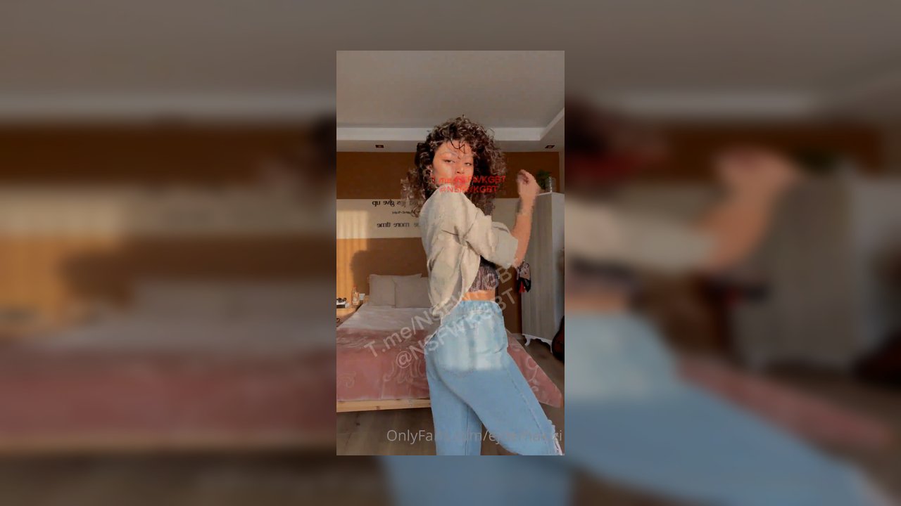 Ejderha Kızı Onlyfans 450$ değerinde ppv videoları part 15 - Video İzle