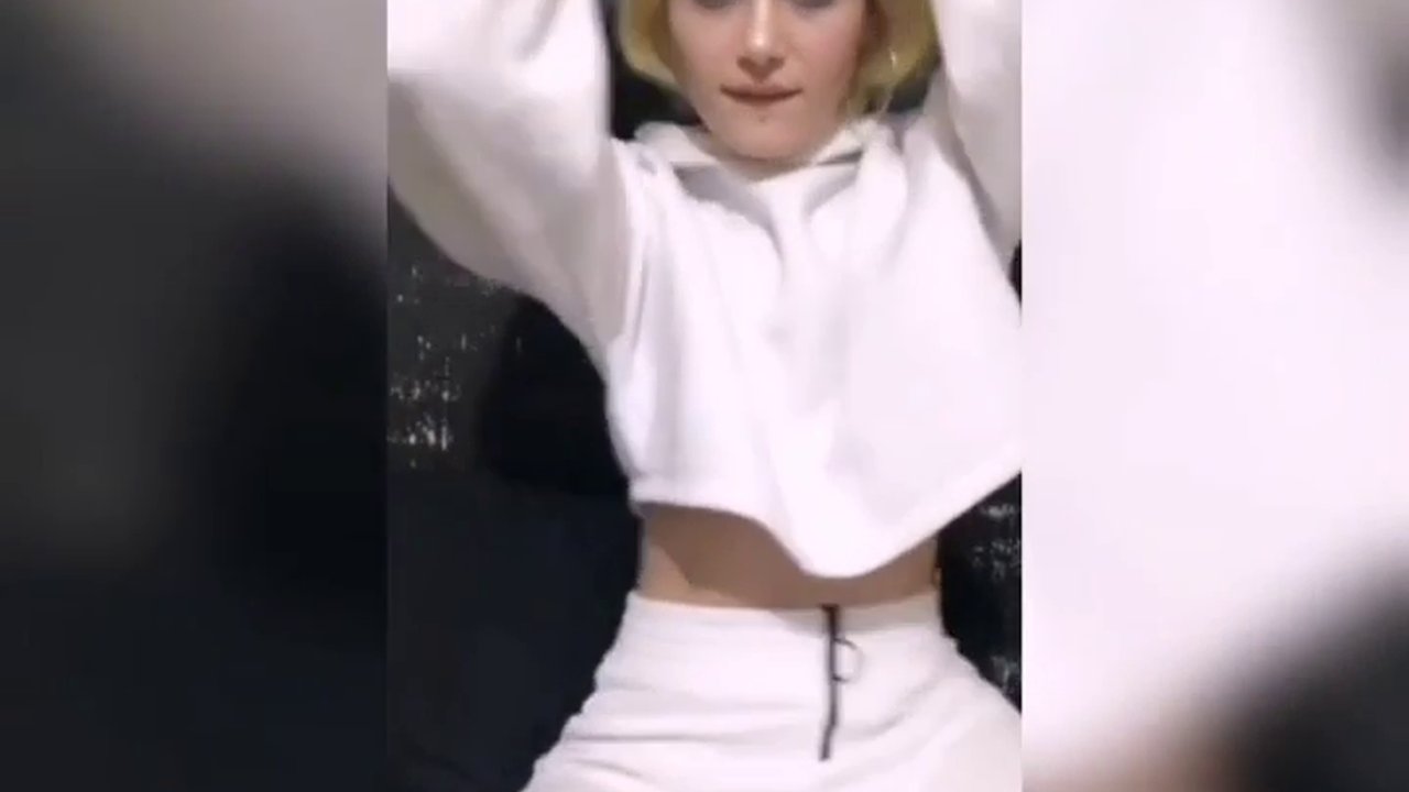 Roselly Eski bigo yayıncısı ifşa videoları part 2 - Video İzle