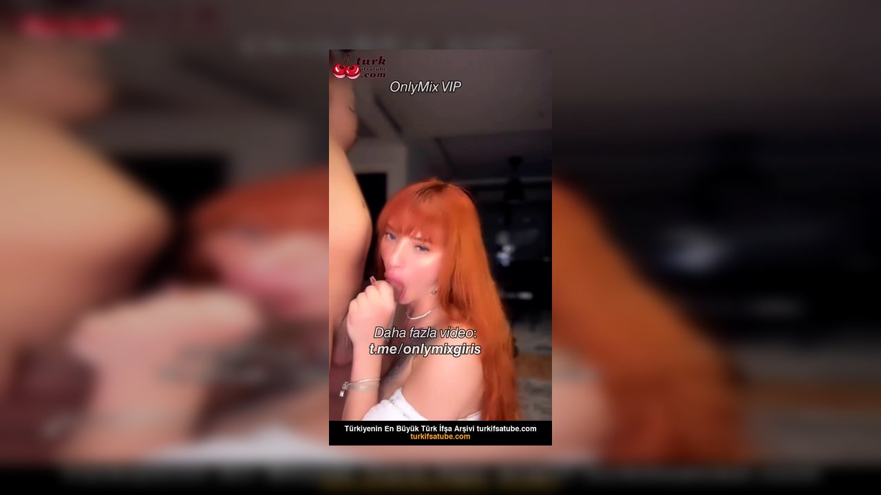 Nupelda Sakso çekip memelerinin arasına aldı - Video İzle