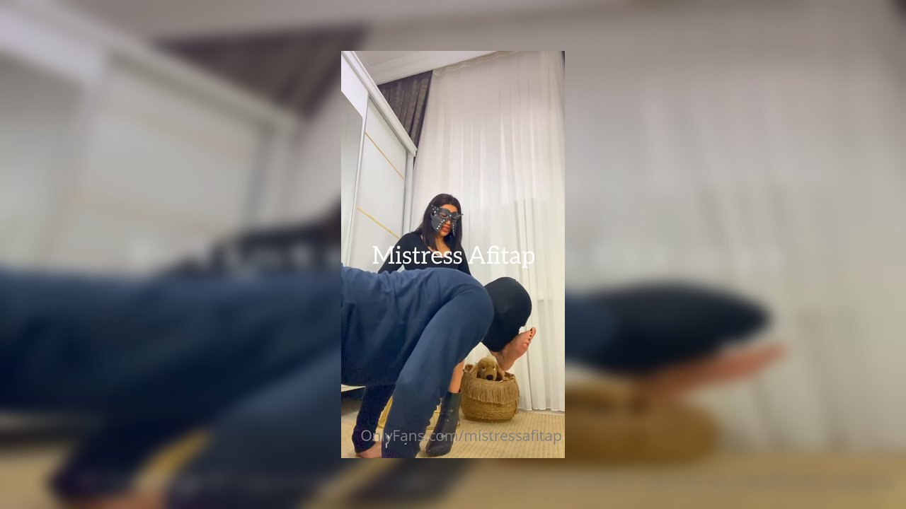 Çöp kadar değeriniz yok!! - Video İzle