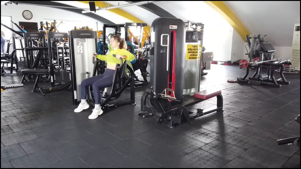 Selda Ateş - Spor salonunda etkili sırt - Video İzle