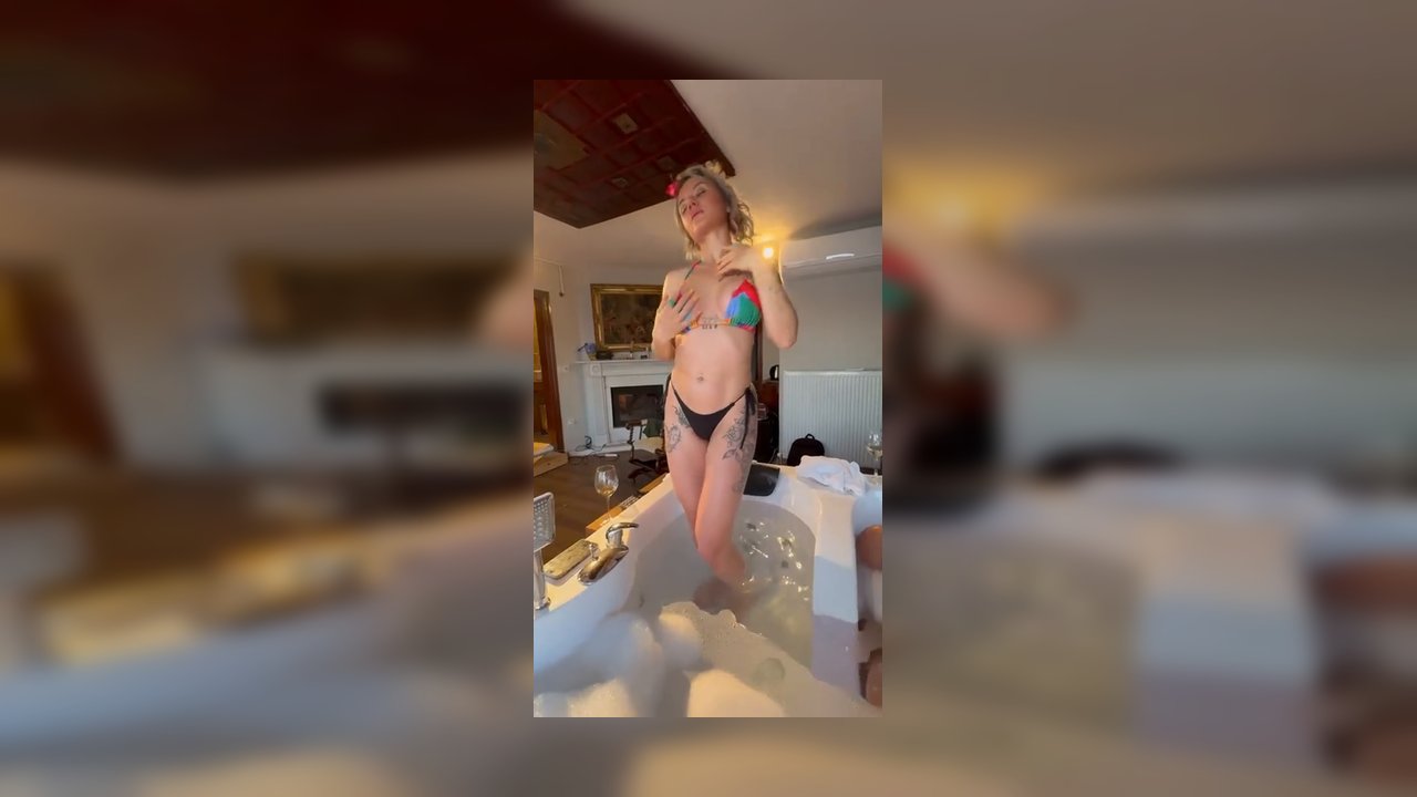 Burçin Erol (Nightmeal) Yeni onlyfans ifşa videoları vol 12 - Video İzle