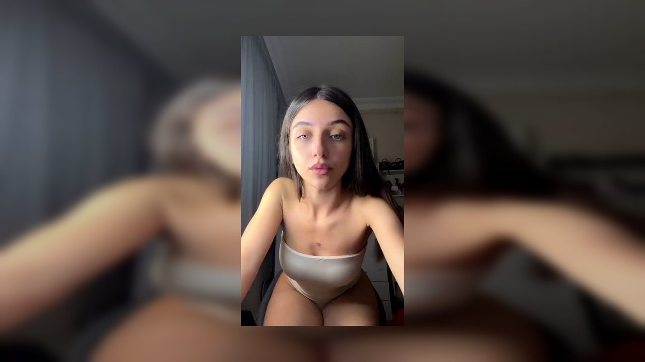 Elanur Ayan Premium ifşa videoları part 81 - Video İzle