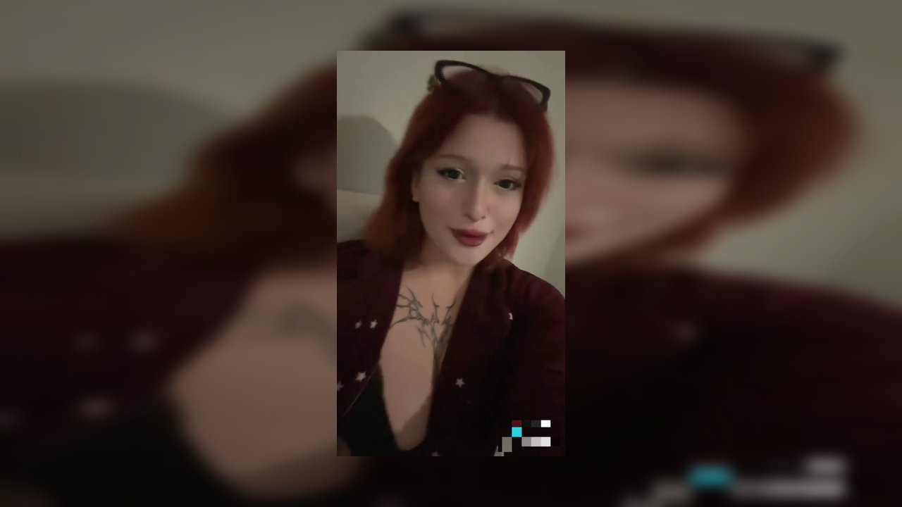 Tiktokçu mira'nın çok özel sakso videoları part 2 - Video İzle