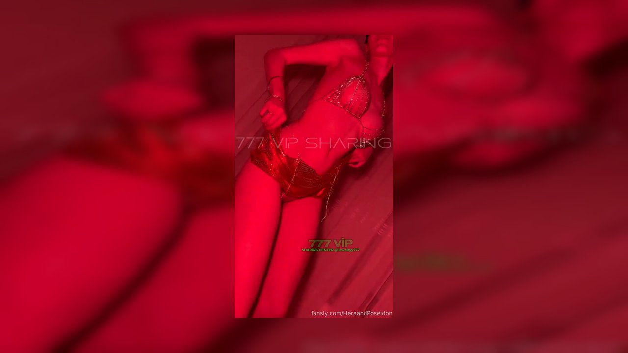 Fansly de video paylaşan türk kızı HeraandPoseidon yeni ifşa videoları part 6 - Video İzle.mp4