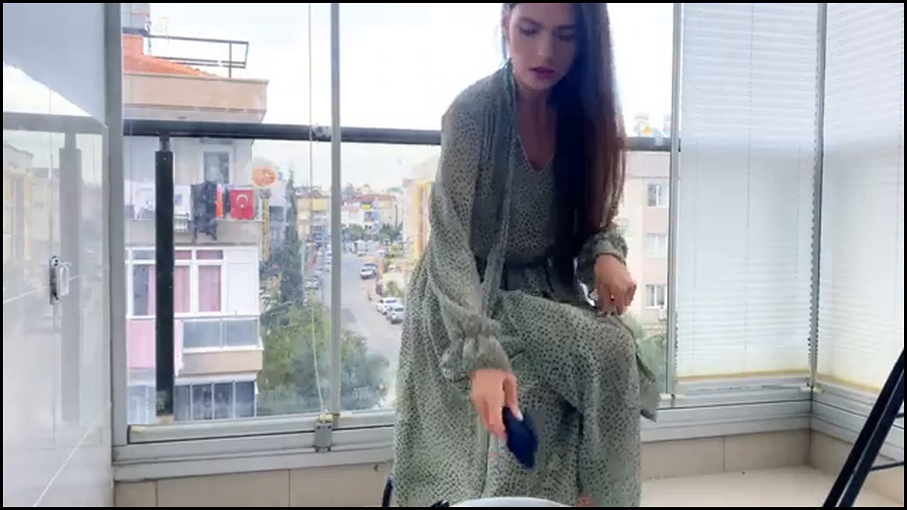 Türkiyede Yaşayan Rus Kızı Kira'nın Youtube Katıl ve Onlyfans Videoları Part 49 - Video İzle