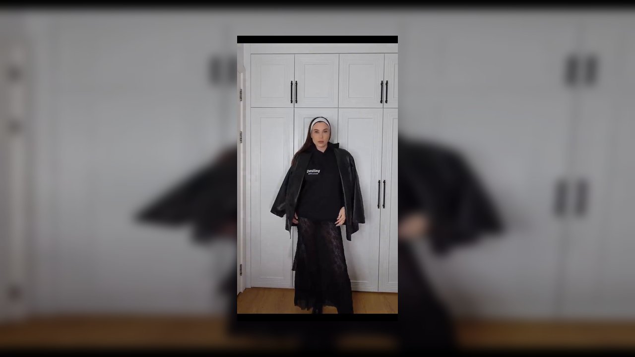 Esin Çepni (Es1nce) 'nin 1000$ değerinde onlyfans masturbasyon videoları part 3 - Video İzle.mp4