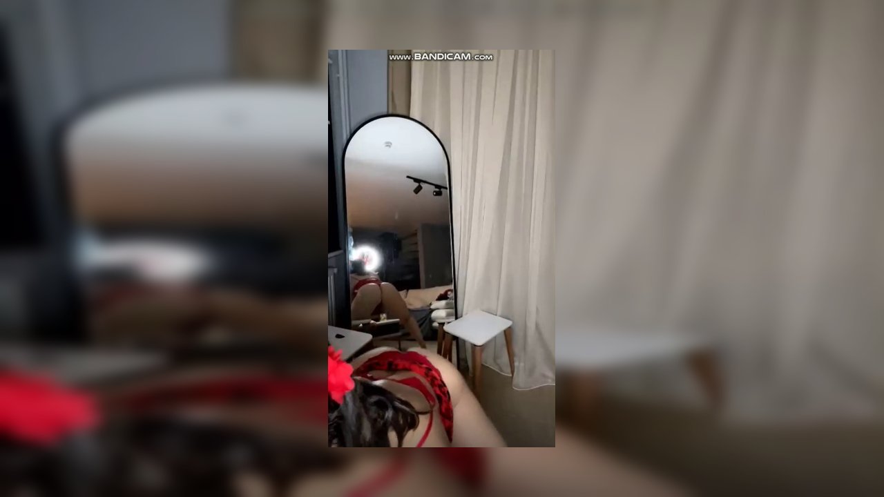 Tango Burcu Yıldız Premium Yayın ifşa videoları part 35 - Video İzle