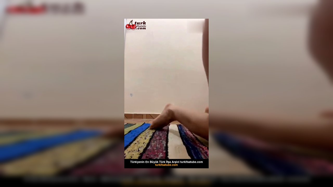 Miray ifşa Üniversiteli kız çırıl çıplak soyundu - Video İzle.mp4