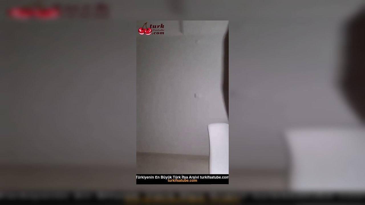 Kübra Sarı ifşa sandalye üstünde - Video İzle