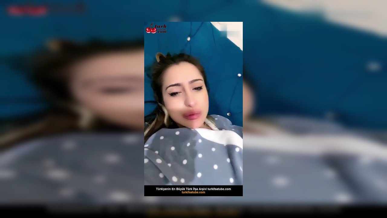 Tango Pabirli ifşa izleyenleri kırmayıp meme gösterdi - Video İzle