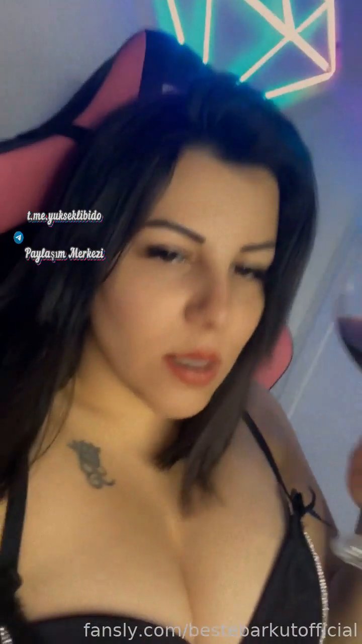 Beste Barkut Onlyfans ifşa videoları part 13 - Video İzle