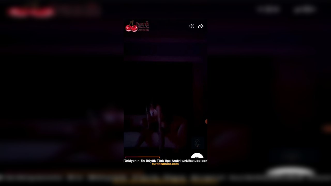 Maskeli Elya ifşa Çağla Somuncu porno - Video İzle