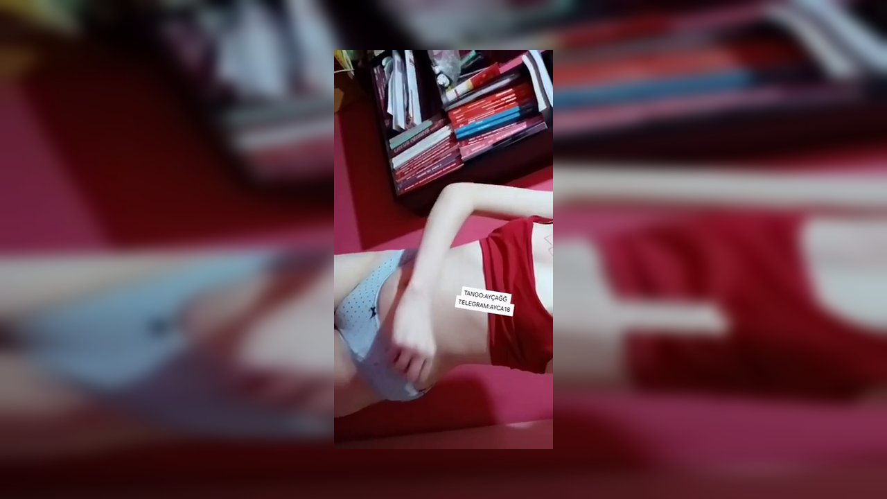 Ayça Çağan'ın yeni fansly ve arşivlik eski paylaşımları part 42 - Video İzle