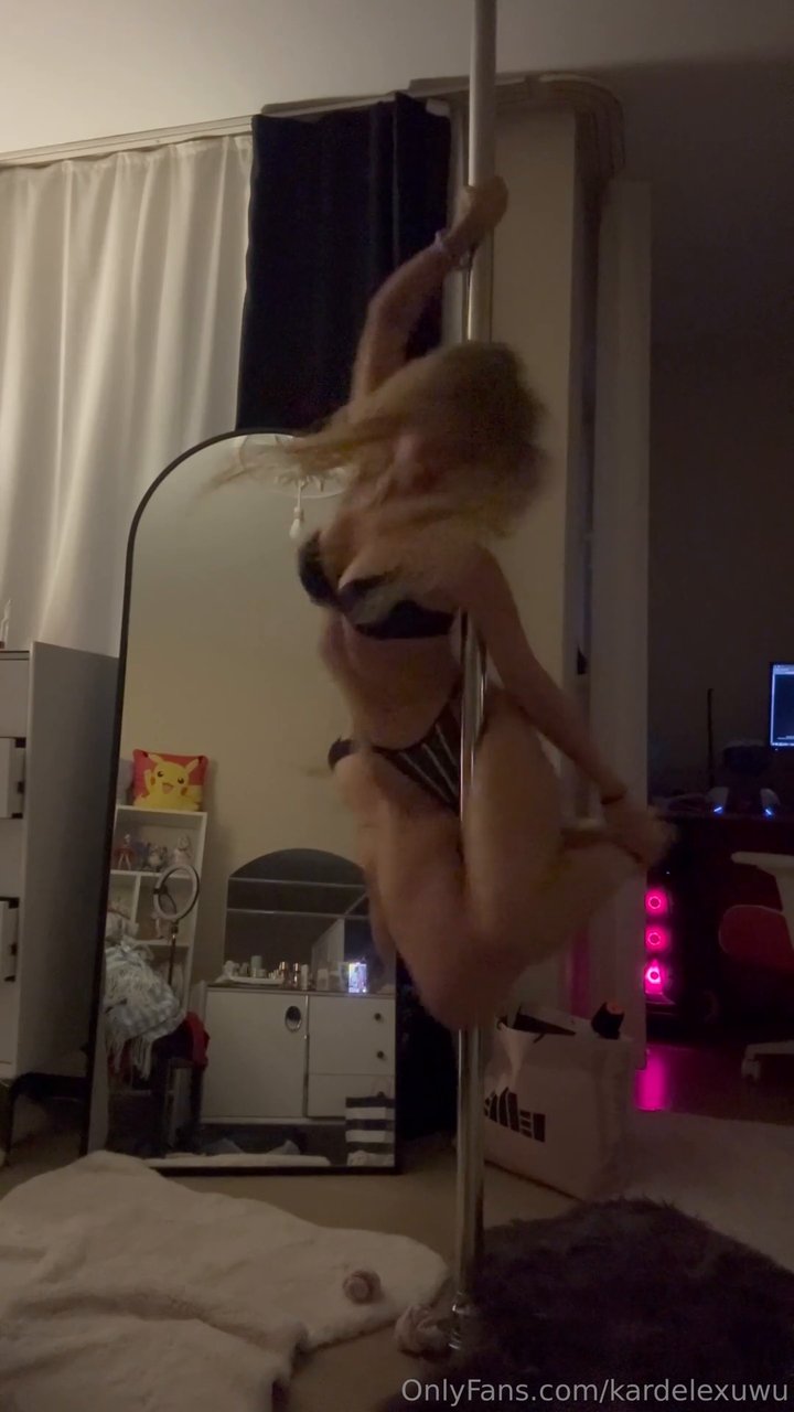 Kardelex (Kardelexuwu) Onlyfans ifşa videoları part 40 - Video İzle