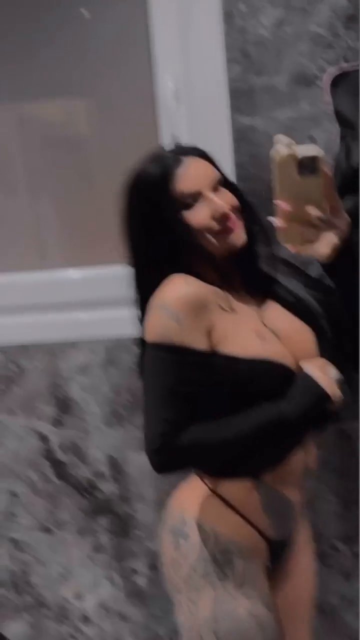 Hilal Çiçek instagram abonelik içerikleri part 5 - Video İzle