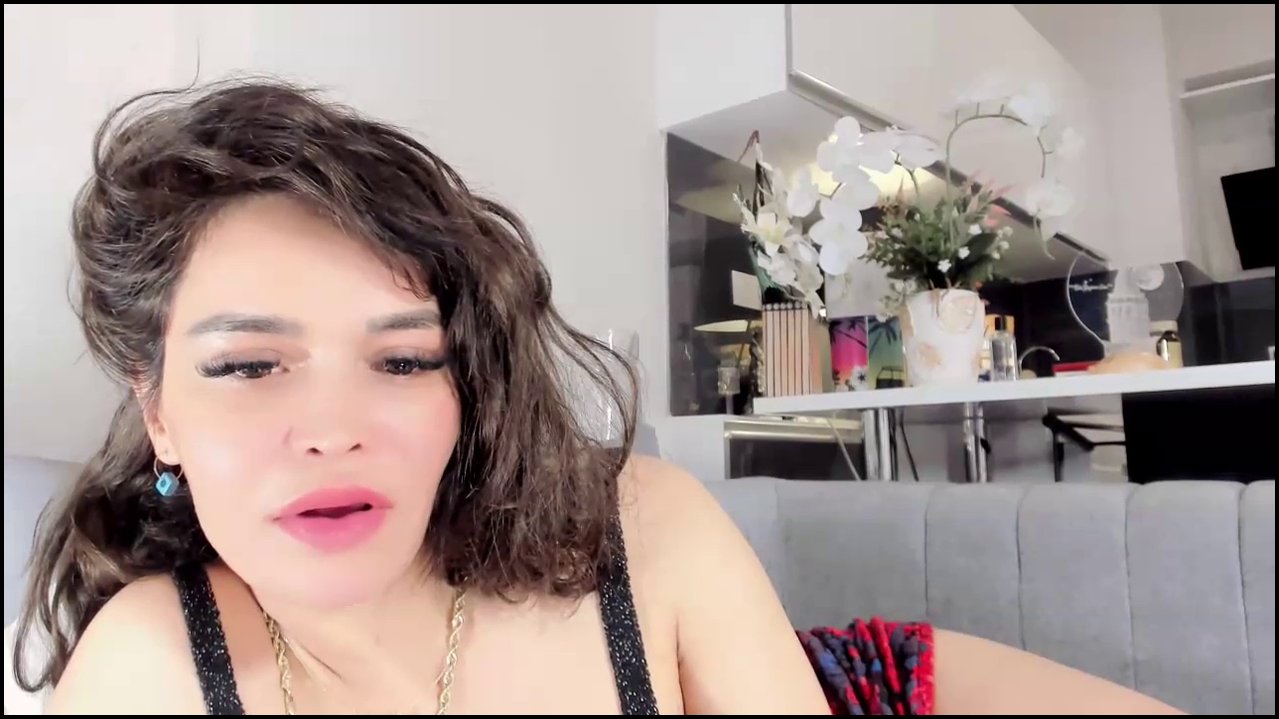 Fotomodel Zeynep StripChat ifşa videoları part 1 - Video İzle.mp4