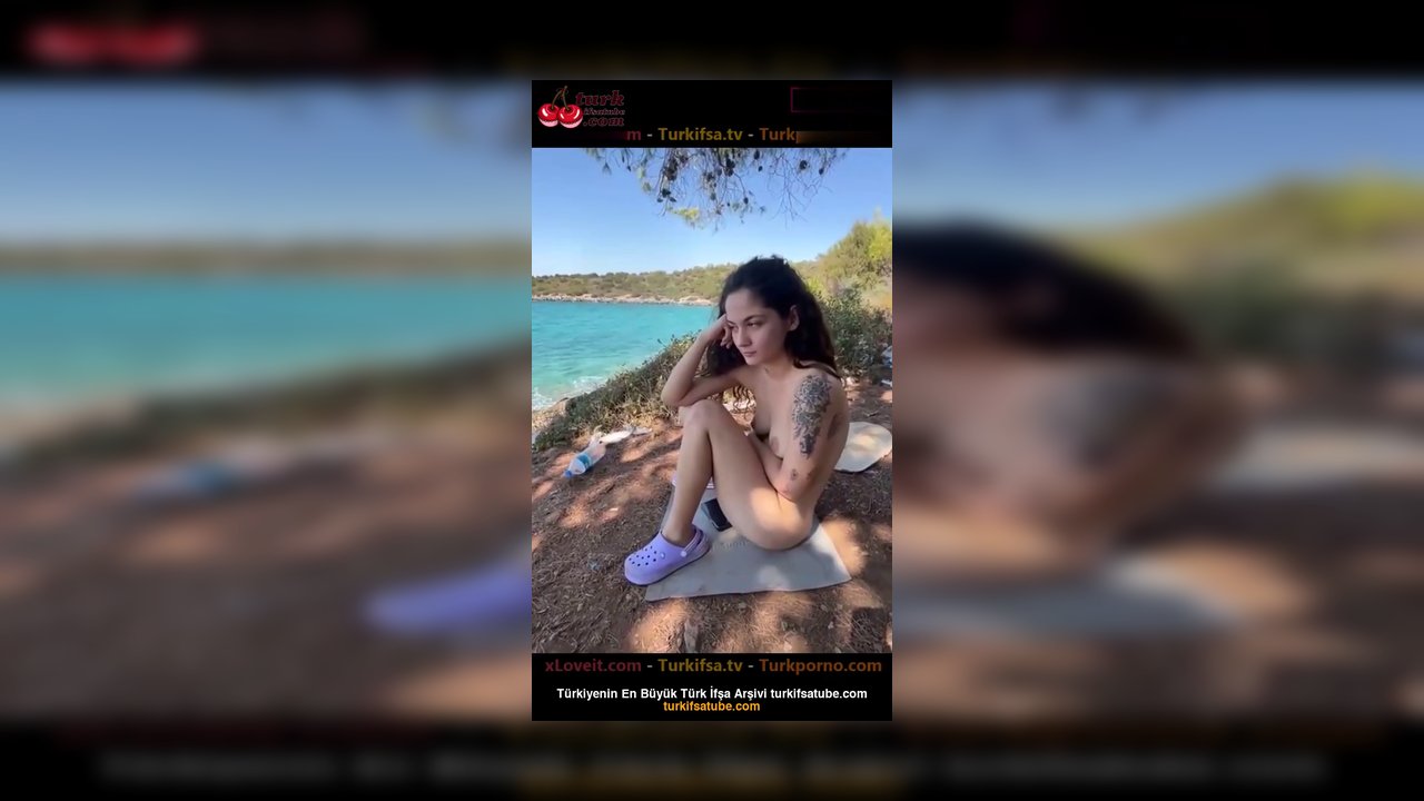 Ayşen Çelik nude Deniz manzarasında yayında