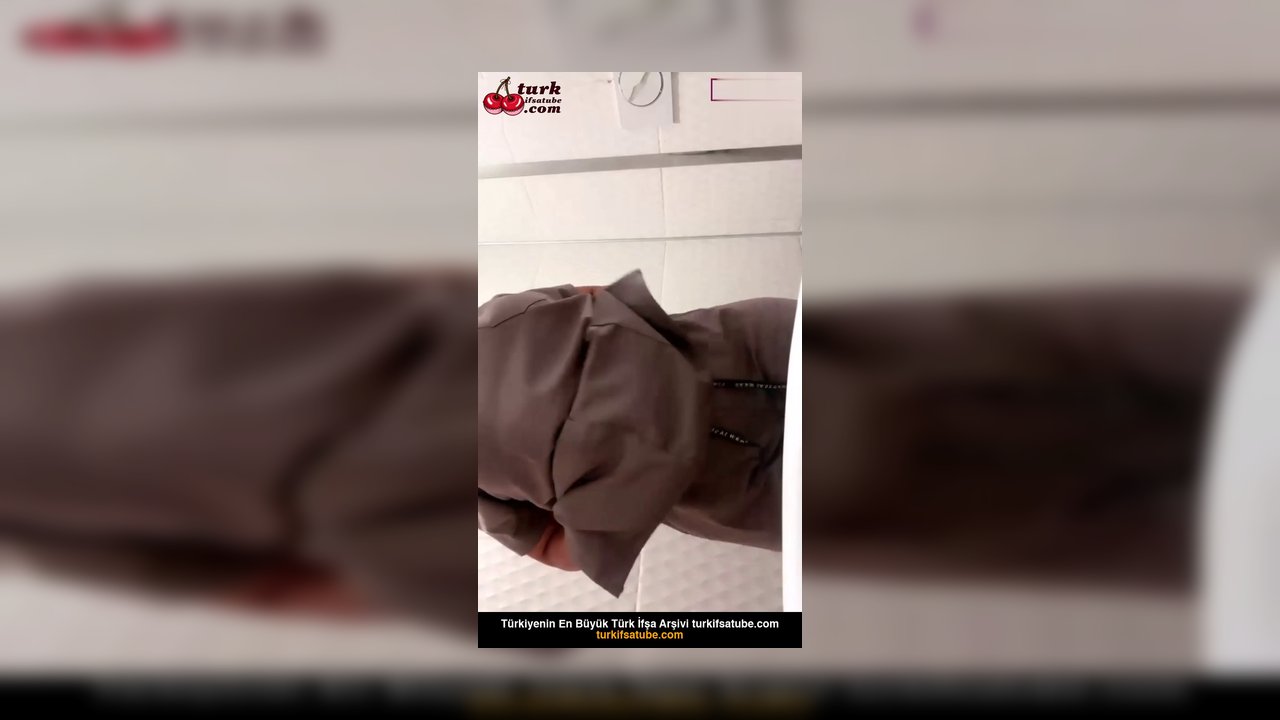 Tango ceyda ifşa İş yerinin tuvaletinde amcık açtı - Video İzle