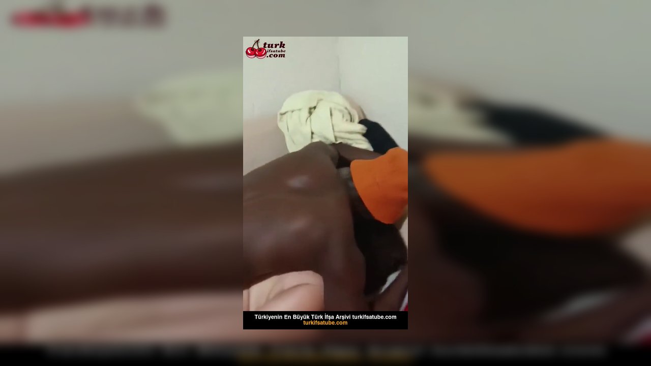 Azra hanım zencilerle sikişe sikişe kocasını unuttu - Video İzle.mp4
