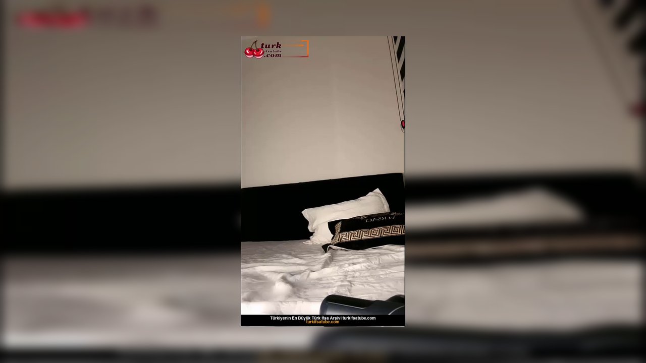 Ceydaria ifşa masaj aleti sokuyor