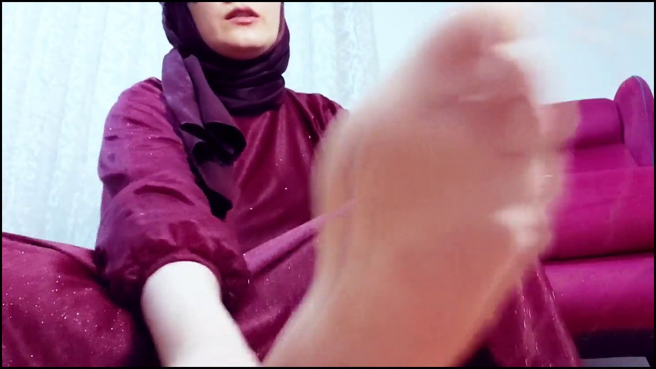 Şık güzel ve asil sahibeniz ten çoraplarla - Video İzle