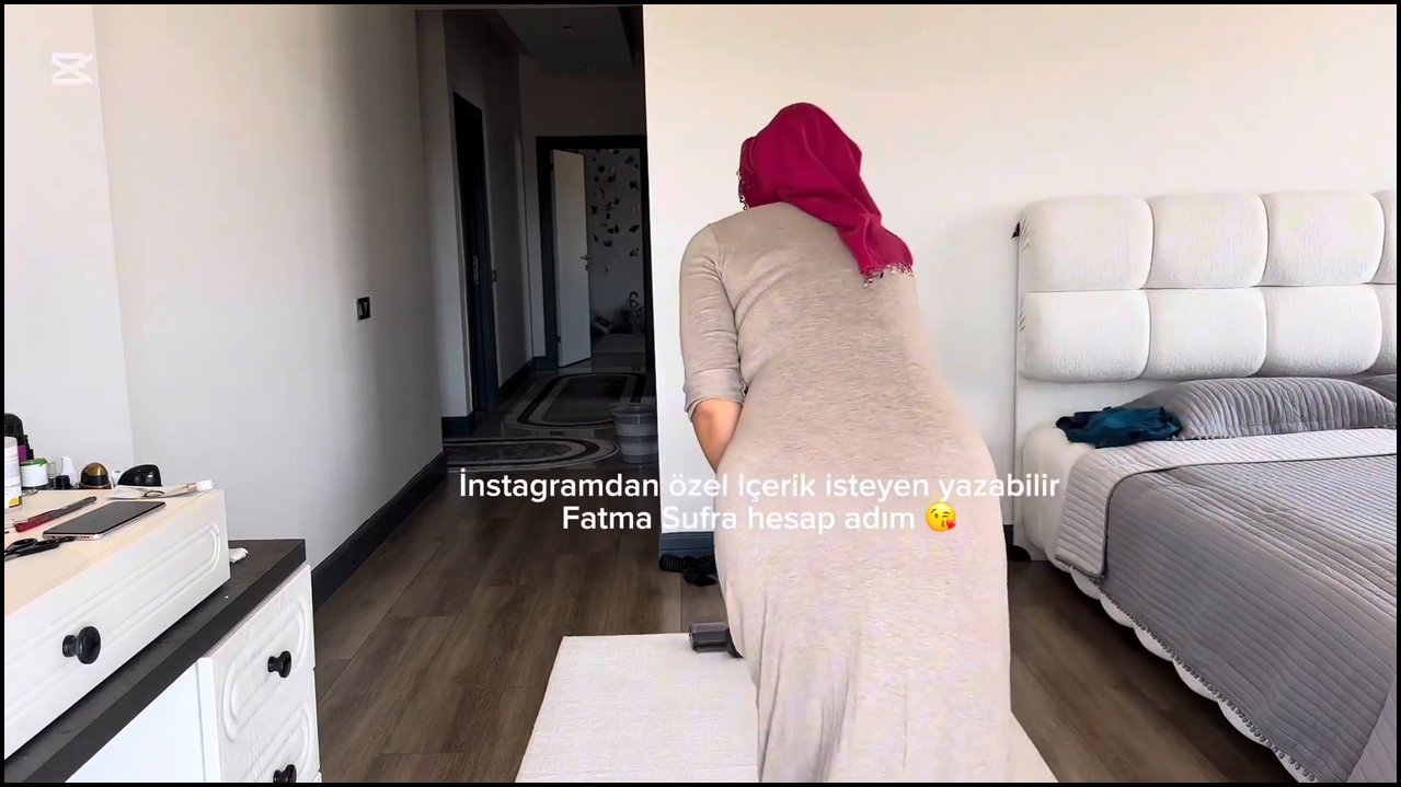 Fatma ile Her Telden ifşa Türbanlı Milf Youtube Katıl İfşa - 19.09.2025 Part 1 - Video İzle