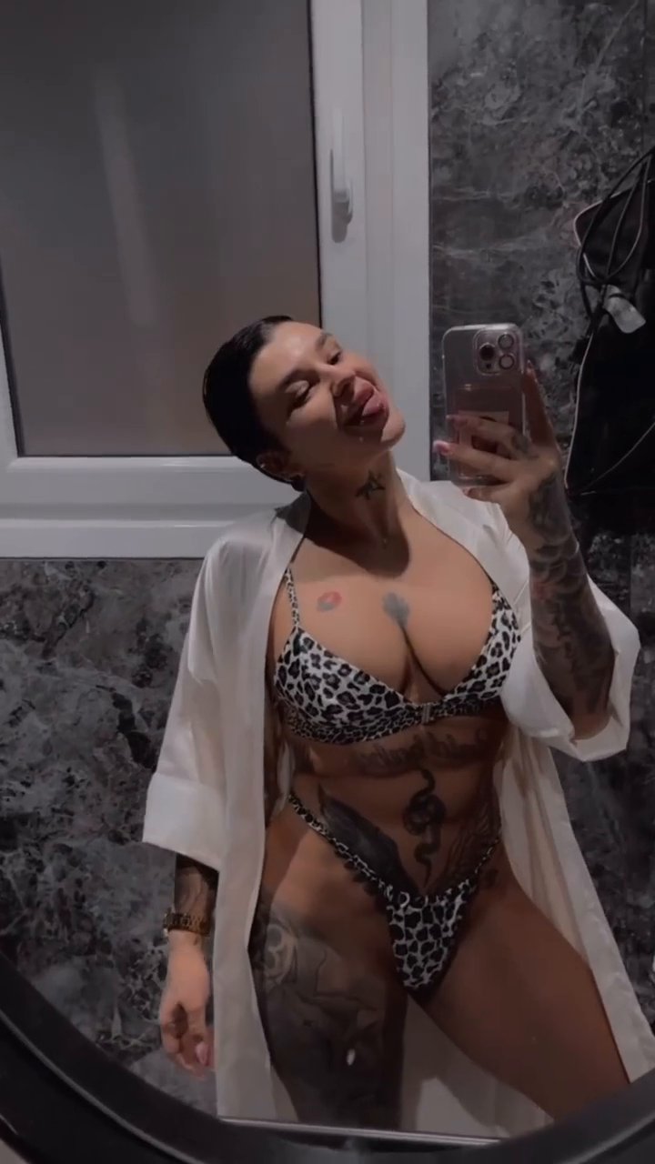 Hilal Çiçek instagram abonelik içerikleri part 8 - Video İzle