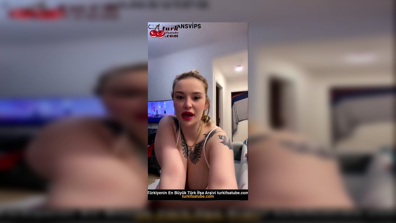 Arzu Yılmaz nude çocukları uyutup yayın açtı